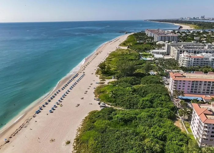 Cozy One-Bedroom Beach Apartment On Singer Island