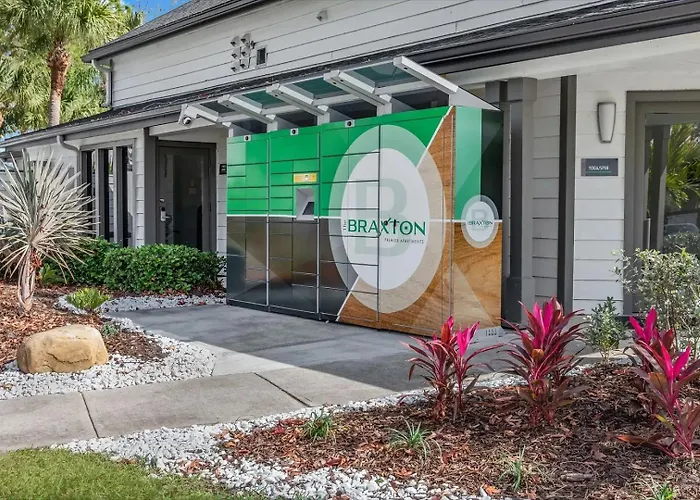Landing Apartments - The Braxton Palm Bay