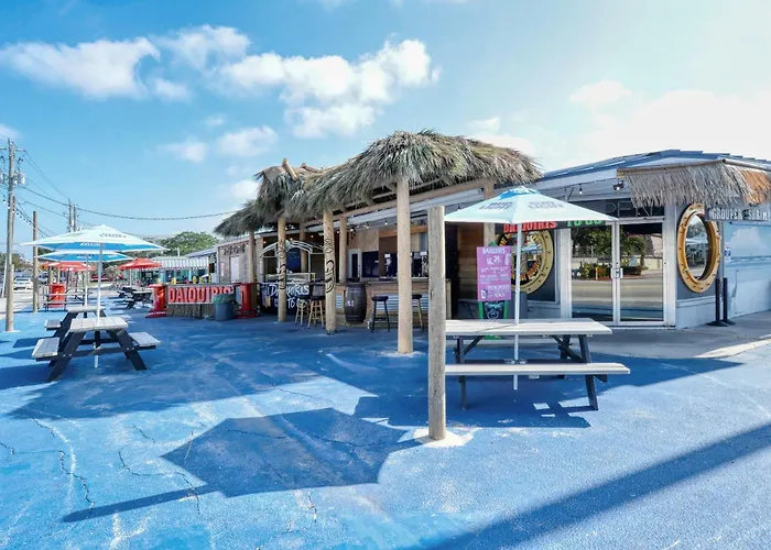 Skv 309 - Pool, Walk To Beach & Village!