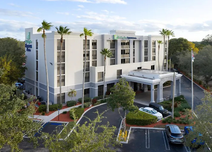 Holiday Inn Express Hotel & Suites Kendall East-Miami By Ihg