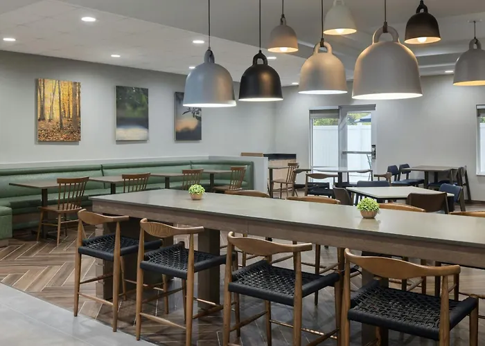 Fairfield Inn & Suites Lake City