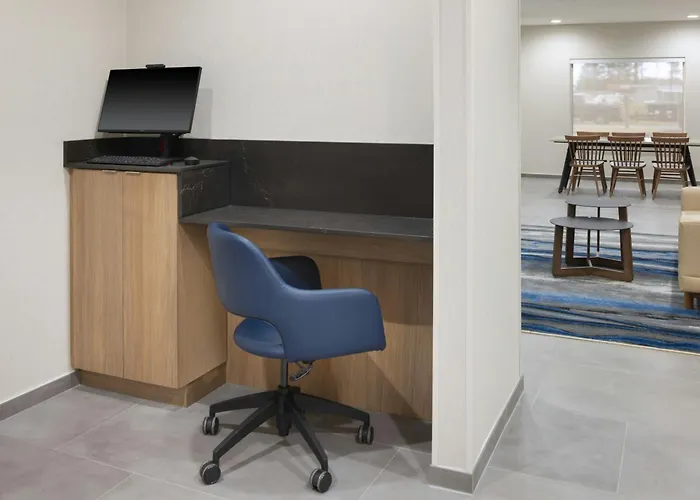Fairfield Inn & Suites Lake City