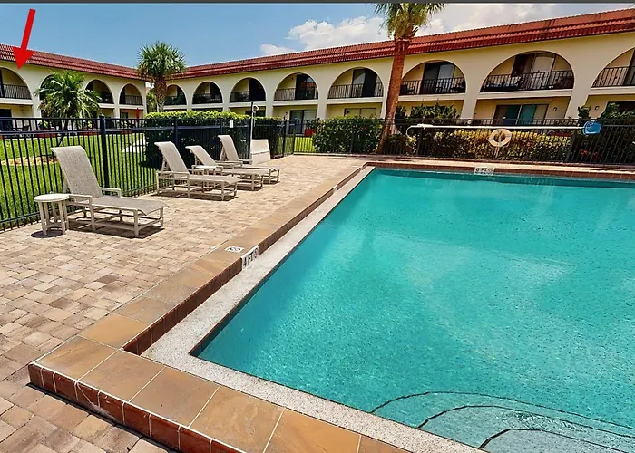 Steps Away From Beach & Pool A Two-Story Townhome On Anastasia Island
