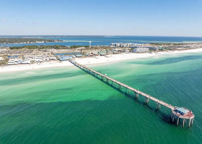 Magnolia - Family-Friendly Comforts, Tvs, Grill & Just Steps To The Beach!