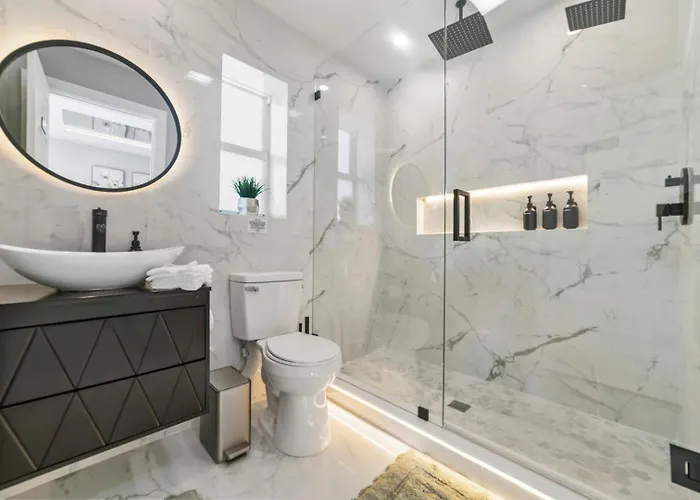 Tropical Luxury Paradise - Fully Renovated In Wpb
