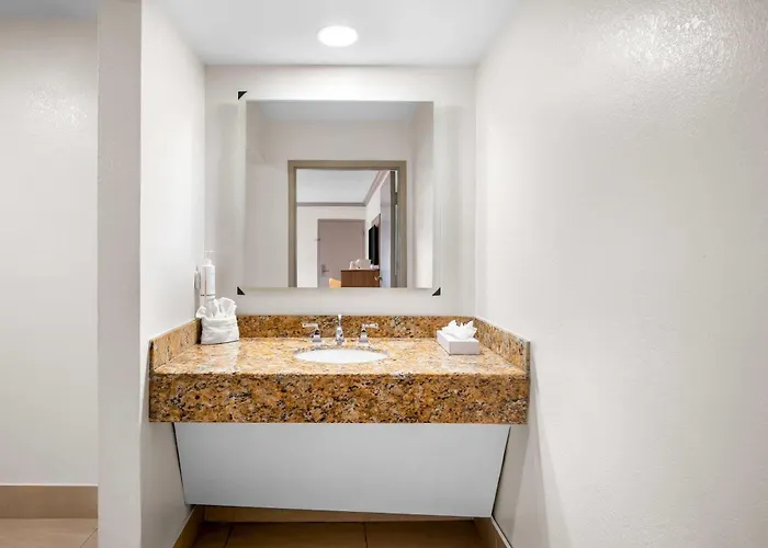 Days Inn By Wyndham Florida City