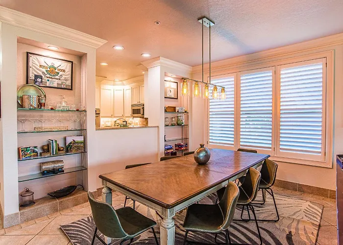 Caddyshack Condo At St James Bay Golf And Pickelball Resort Unit331 Penthouse Condo With 2 King Suite With Pvt Bathrooms, 2 Bunks Room, Sunset Views On Patio, Onsite Pool, Gated Entrance, Excellent For Couples & Groups, Onsite Restaurant, 1 Dog Ok W