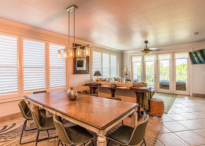 Caddyshack Condo At St James Bay Golf And Pickelball Resort Unit331 Penthouse Condo With 2 King Suite With Pvt Bathrooms, 2 Bunks Room, Sunset Views On Patio, Onsite Pool, Gated Entrance, Excellent For Couples & Groups, Onsite Restaurant, 1 Dog Ok W
