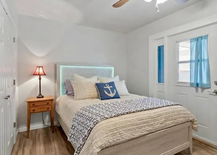 Palm Paradise | Flagler Beach
