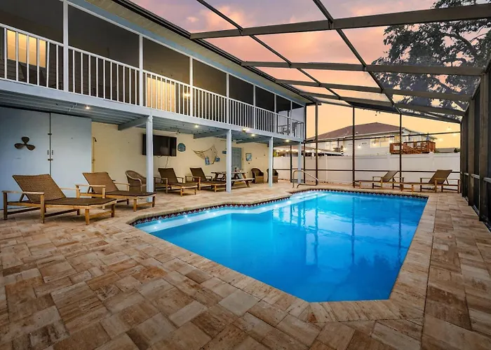 Poolgamesshort Drive 2Beach