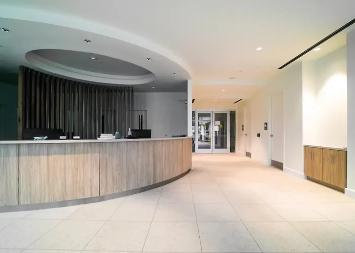 One Seagrove Place 0506