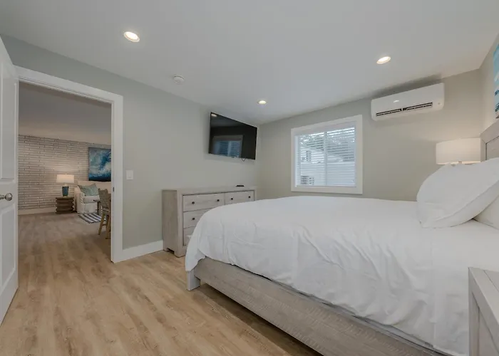 Blue Wave Suites