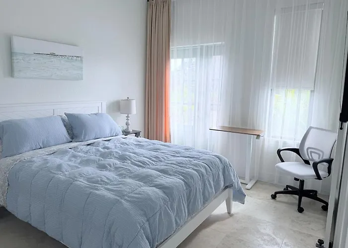 Peaceful Private Studio With Own Entrance And Pool