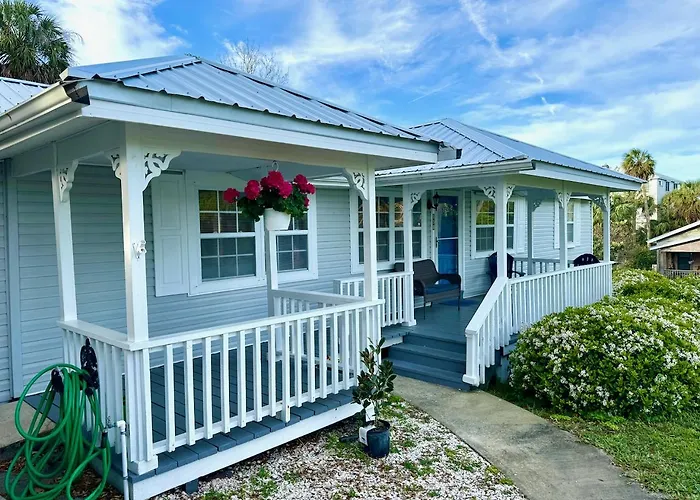 Osprey Nest- Historic Cedar Key Pet Friendly!