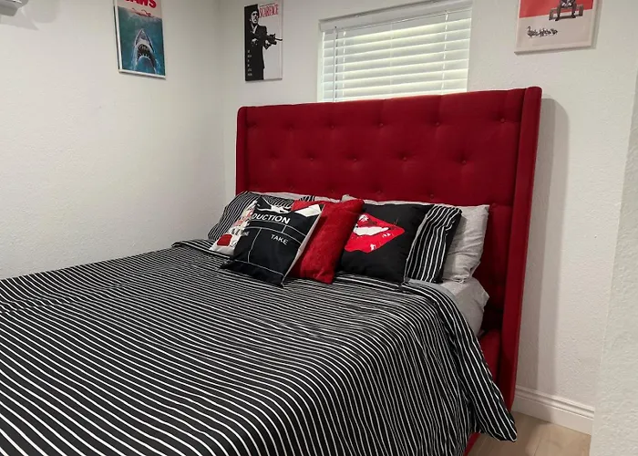 Cozy Guesthouse Downtown Tampa