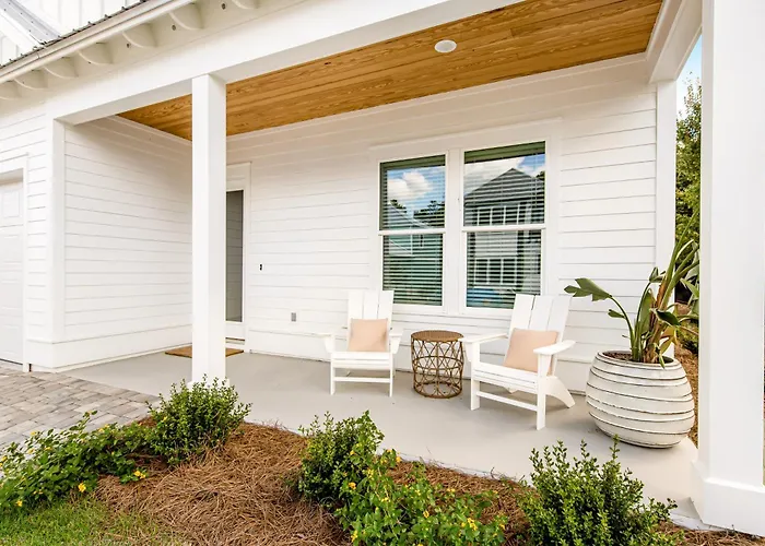 Dog-Friendly Home With Community Pool Flat Top Grill And Custom Coffee Bar