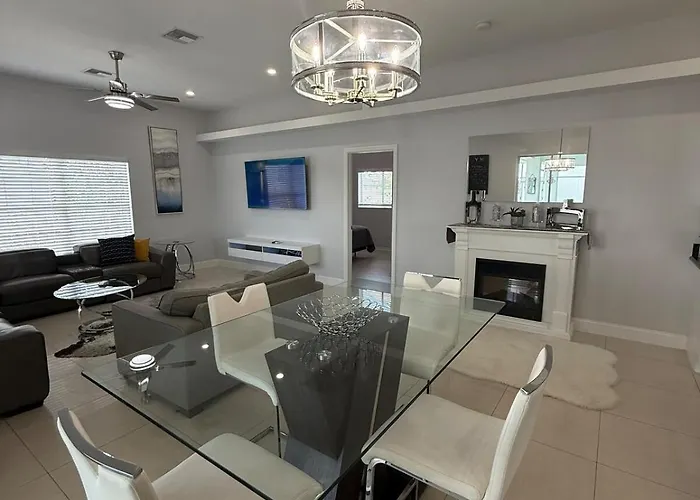 Villa Sunshine Elegant And Modern 4Br Pool House