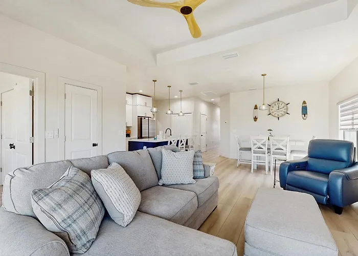 Greens And Golf Getaway- Units A And B