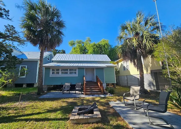 Seafoam Cottage - Beauty In The Heart Of Cedar Key