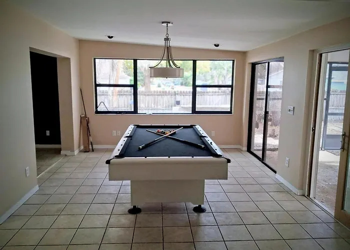 Spacious Private Pool, Pool Table, A Private Oasis