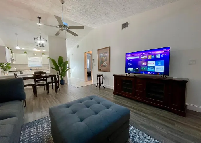 Pretty Lodging Serene View Retreat In Lake Placid!