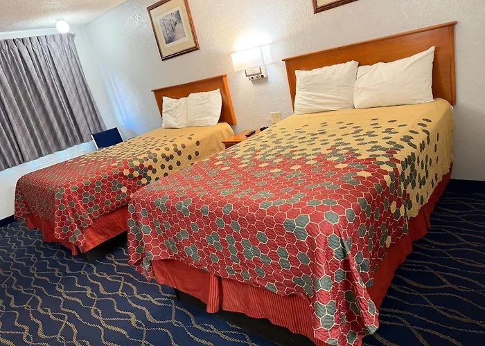 Crossroads Inn