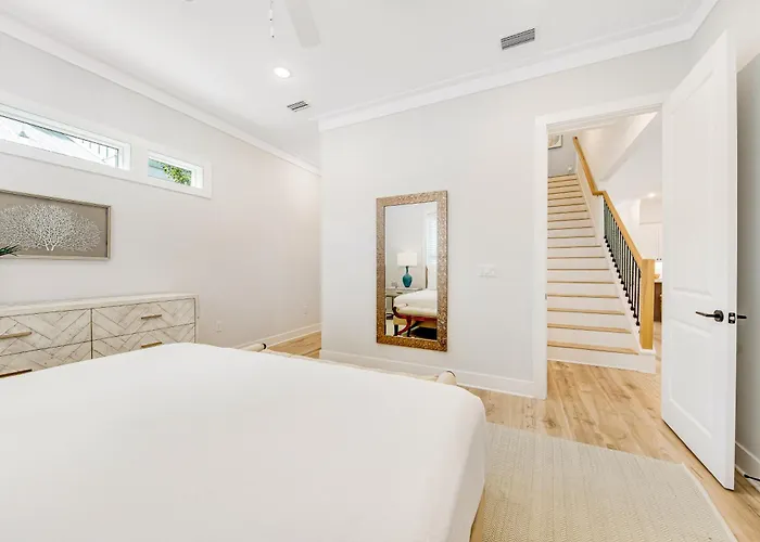 Dog-Friendly Home With Community Pool Flat Top Grill And Custom Coffee Bar