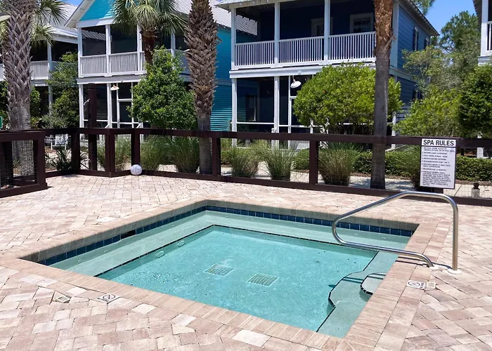 2-Story Beach Cottage With Pools Hot Tub Gym Patio & Ac - Dog-Friendly