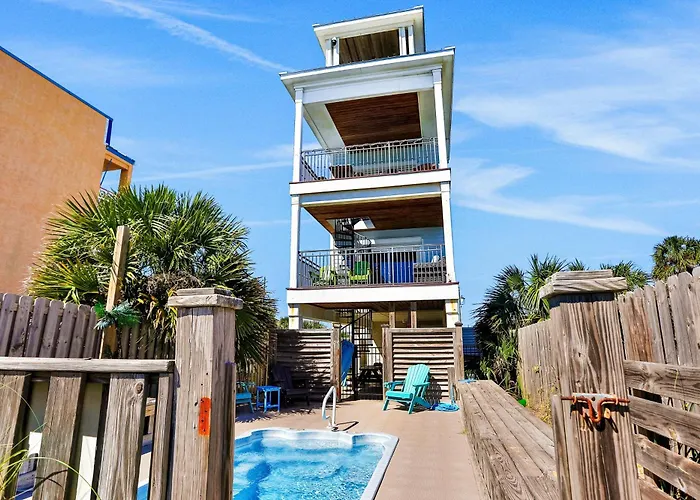 Beachfront Home With Pool Elevator Dog-Friendly