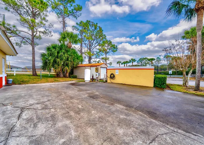 Spacious Condo At Lake Marion