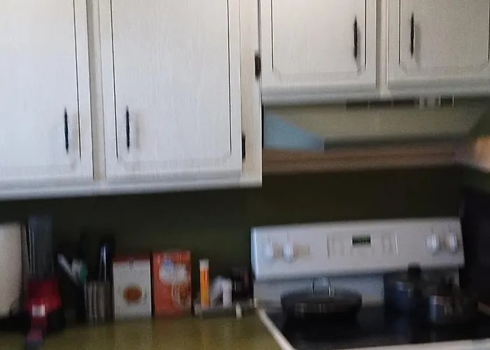 1 Bedroom In Sunrise , Monthly