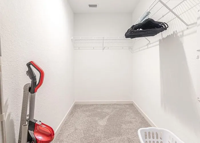 Landing Modern Apartment With Amazing Amenities