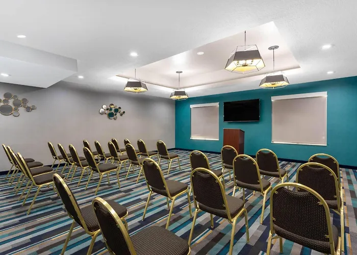 La Quinta By Wyndham Tampa Central