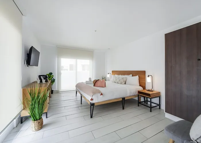 The Meridian Hotel By At Mine Hospitality Miami Beach