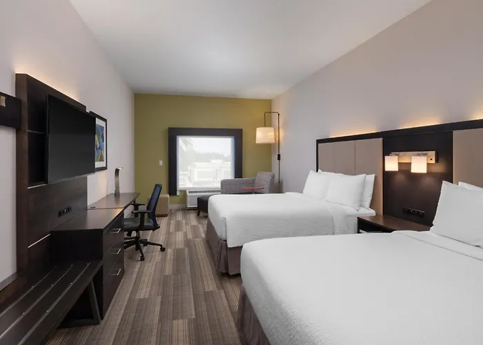 Holiday Inn Express & Suites Lakeland South By Ihg