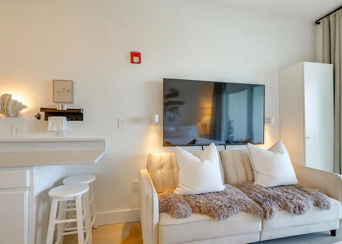 Ocean View Condo Btwn Rosemary & Alys Beach!