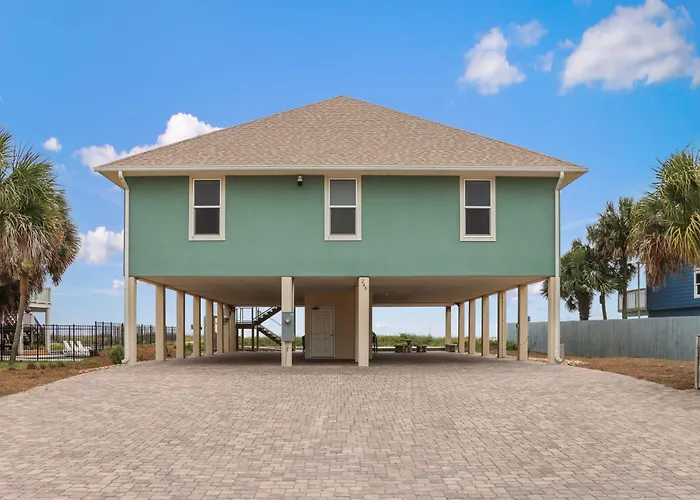Farr Away Living By Pristine Properties Vacation Rentals