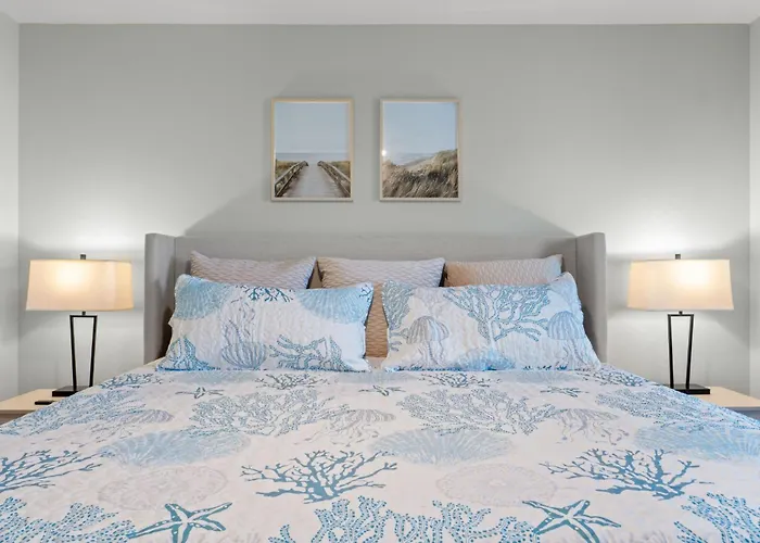 Walk To Upscale 30A! Pool, 5 Bikes, Smart Toilet, Rain Shower