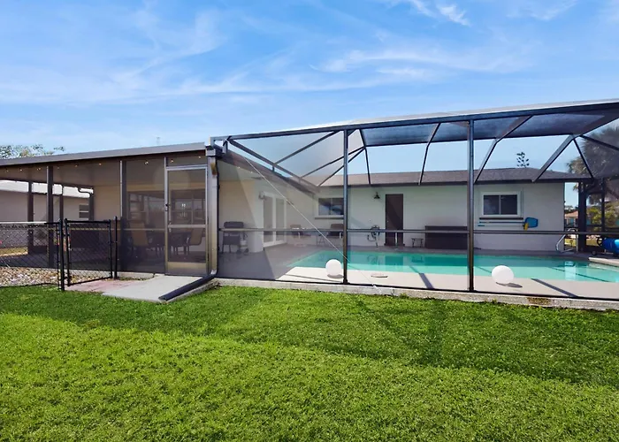 Golf Cart & Heated Pool: Rotonda West Getaway!