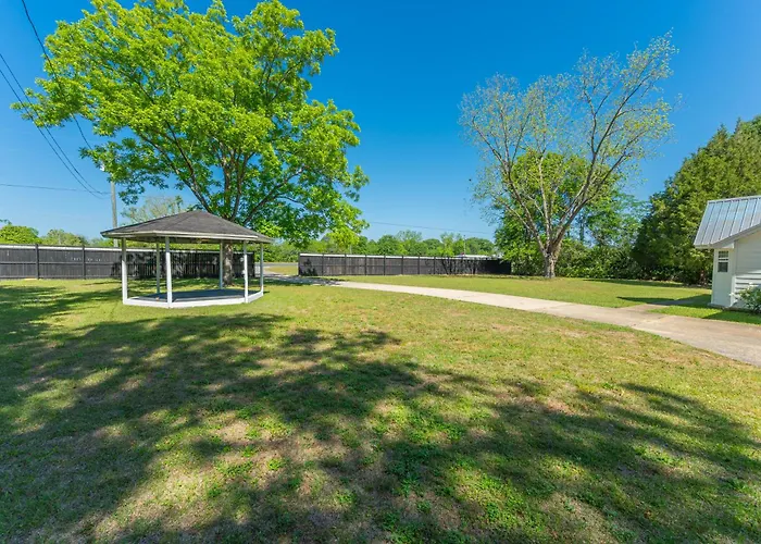 Private Pool And 3Br Family Fun Home With Gazebo