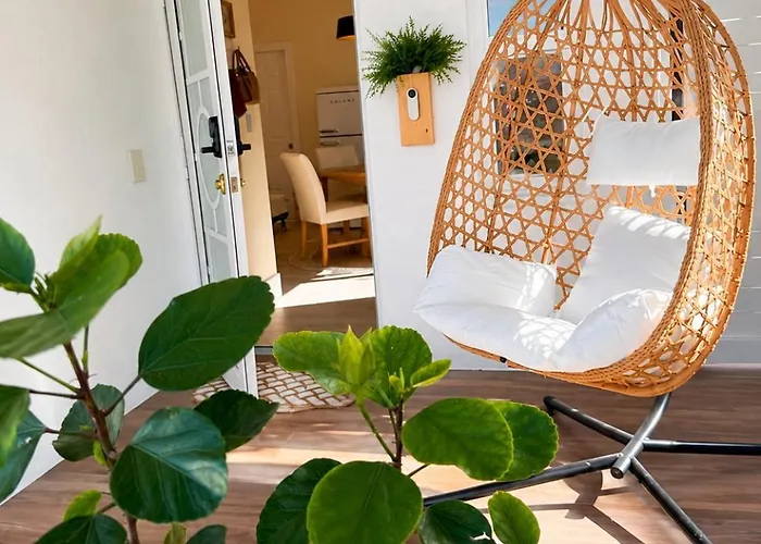 E&A Southwest Miami Cozy 2Br Apartment With Private Parking