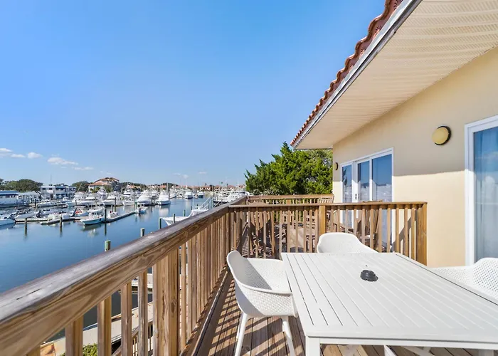 Inn At Camachee Harbor By Coolvacay