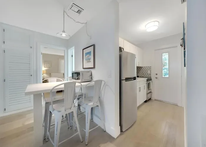 Beach Apart By Dream Vacation Unit 1