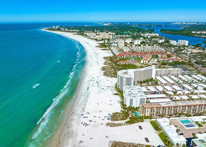 Siesta Key Beach - 2 Bedroom - 3 Beds - 3 Bathroom Duplex With Heated Swimming Pool
