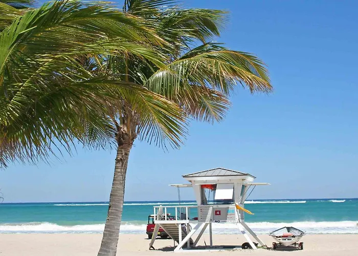 Club Lux Resort By The Beach Deerfield Beach