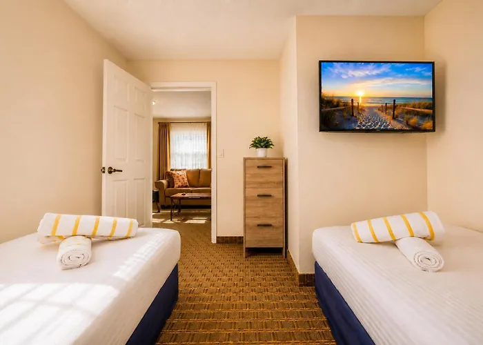 Club Lux Resort By The Beach