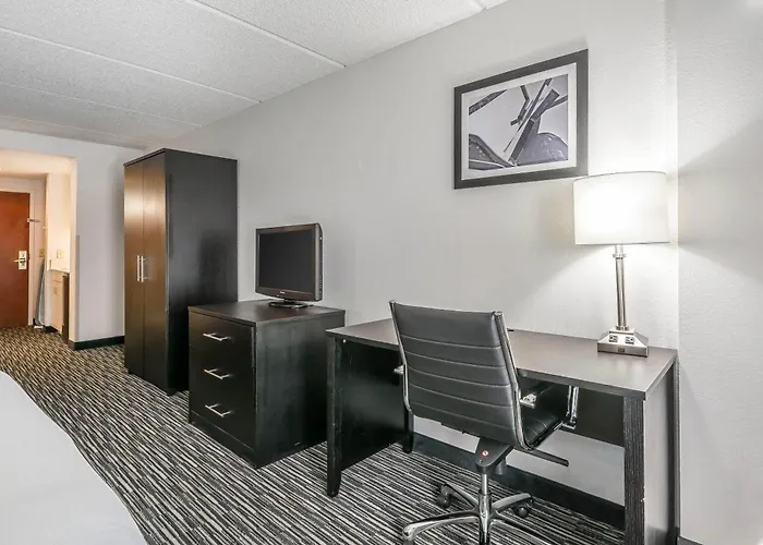 Comfort Inn University