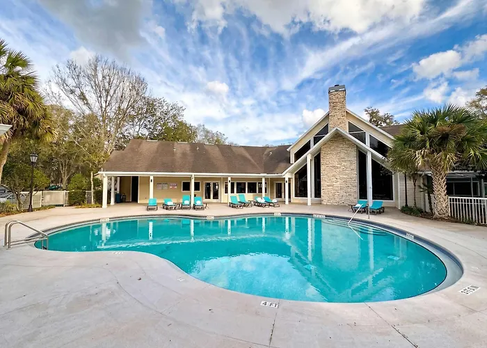 The Nomad At Gables - King Bed , Pool , Garage
