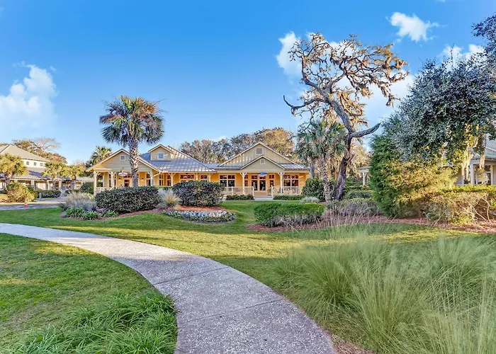 2112 Beach Wood
