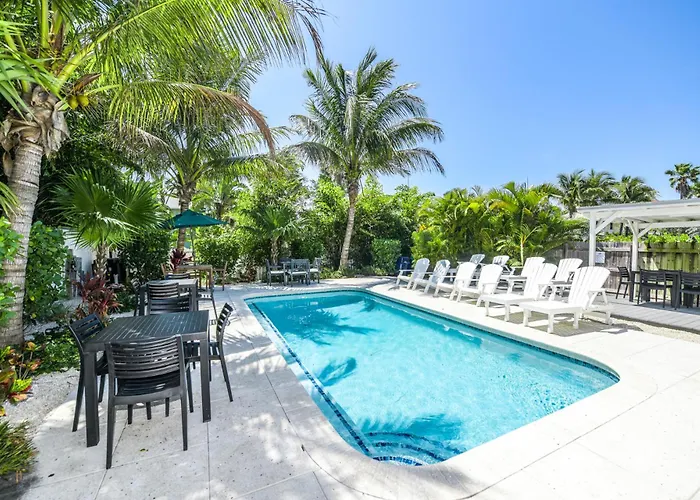 Barefoot By The Bay At Bayside Bungalow